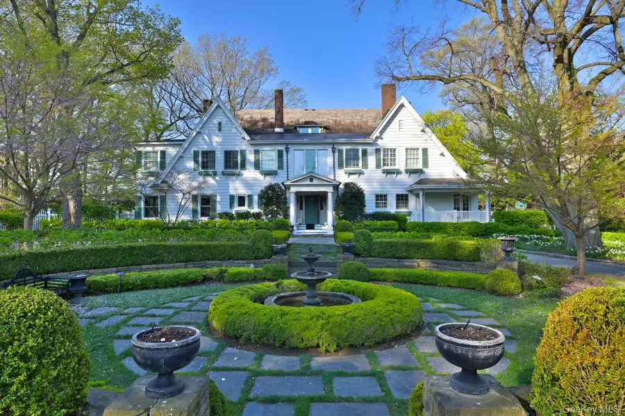 10 Hicks Lane, Port Washington, NY 11050 - #2