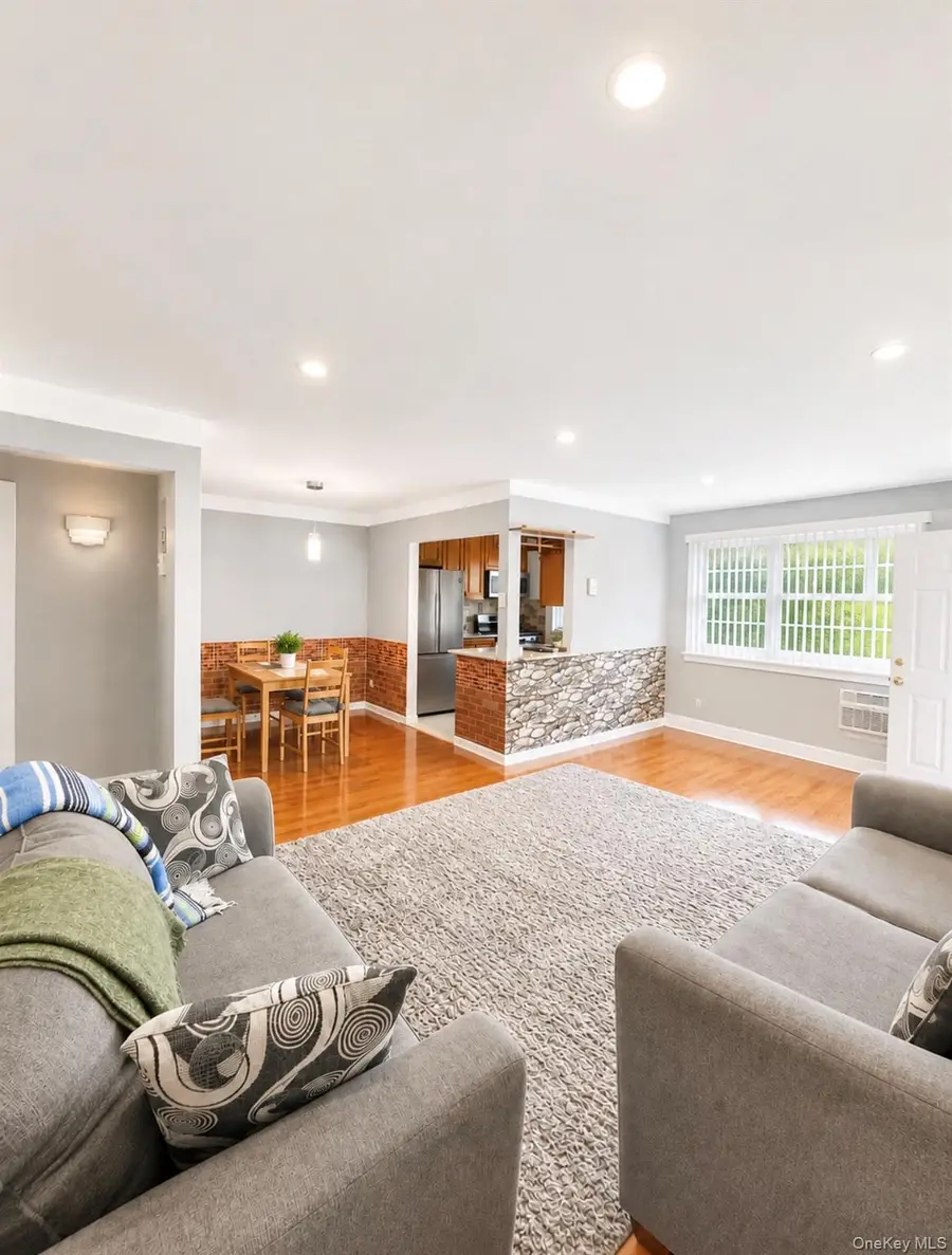 15054 Melbourne Avenue #1R, Flushing, NY 11367 - #2
