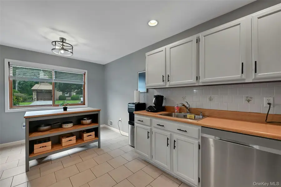 255 Heritage Lane, Monroe, NY 10950 - #2