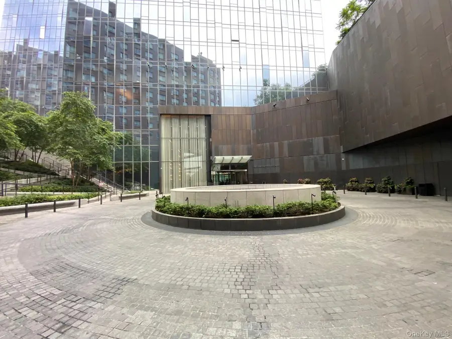 252 South Street #12G, Manhattan, NY 10002 - #3