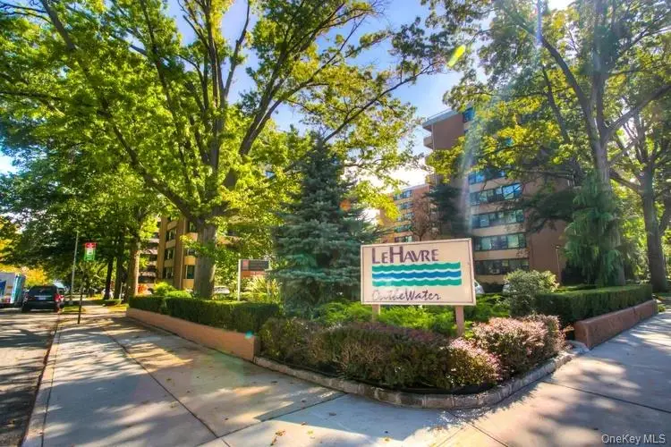162-30 Powells Cove Boulevard #2C, Beechhurst, NY 11357 - #1