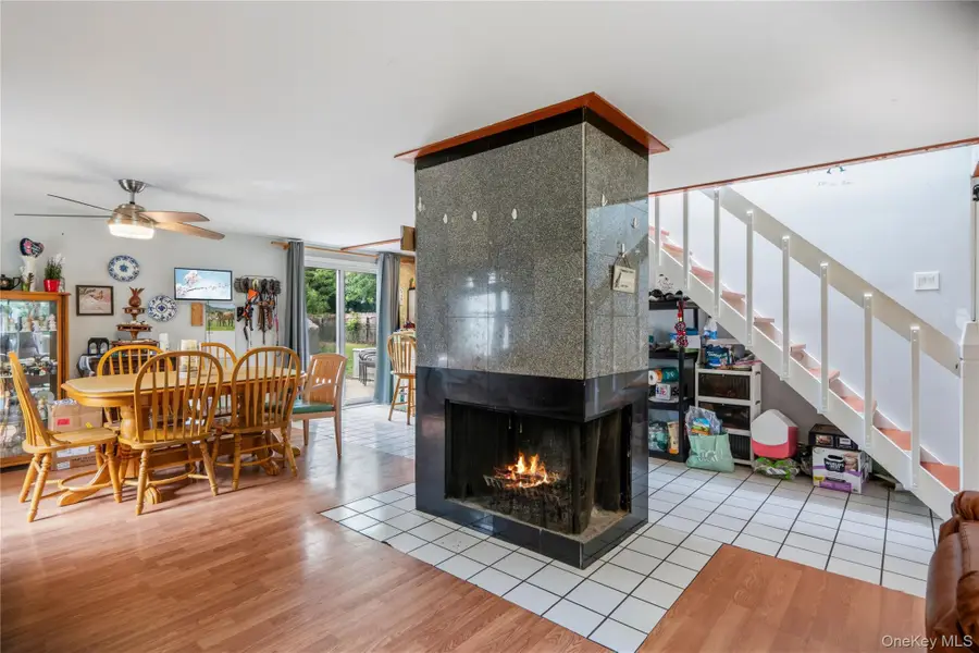 39 All Points Terrace, Holbrook, NY 11741 - #3