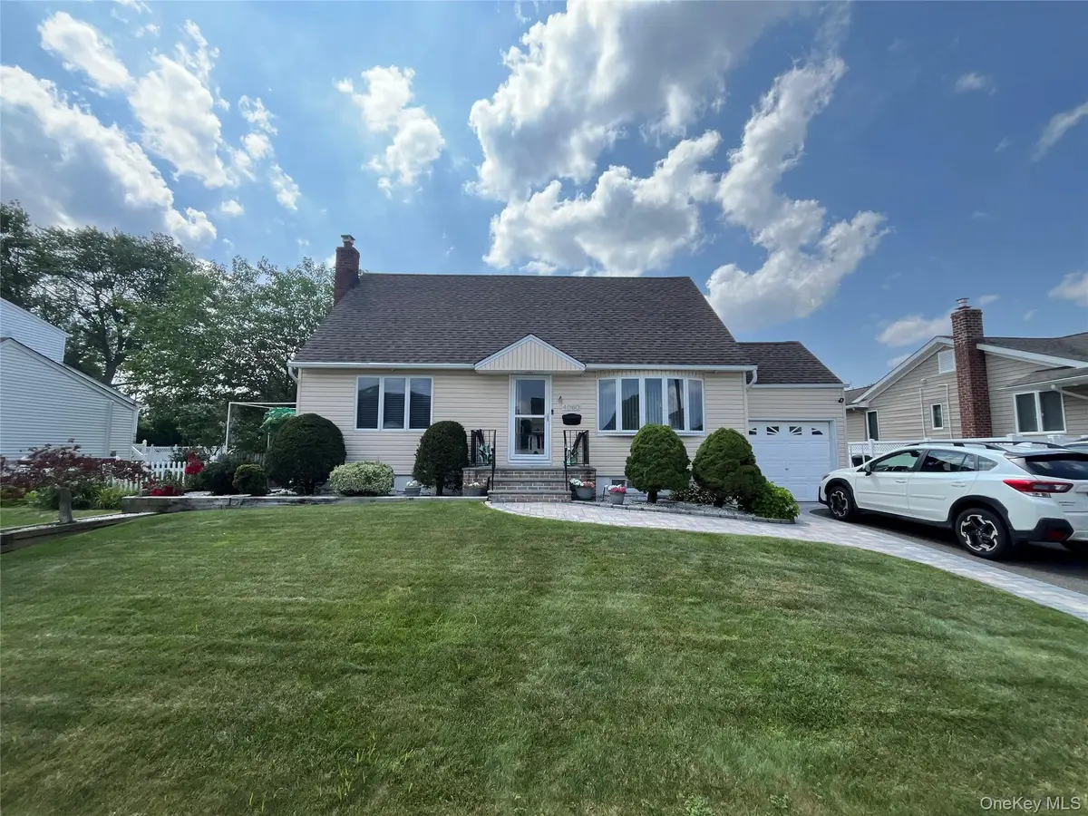 4060 Maywood Drive, Seaford, NY 11783 - #1