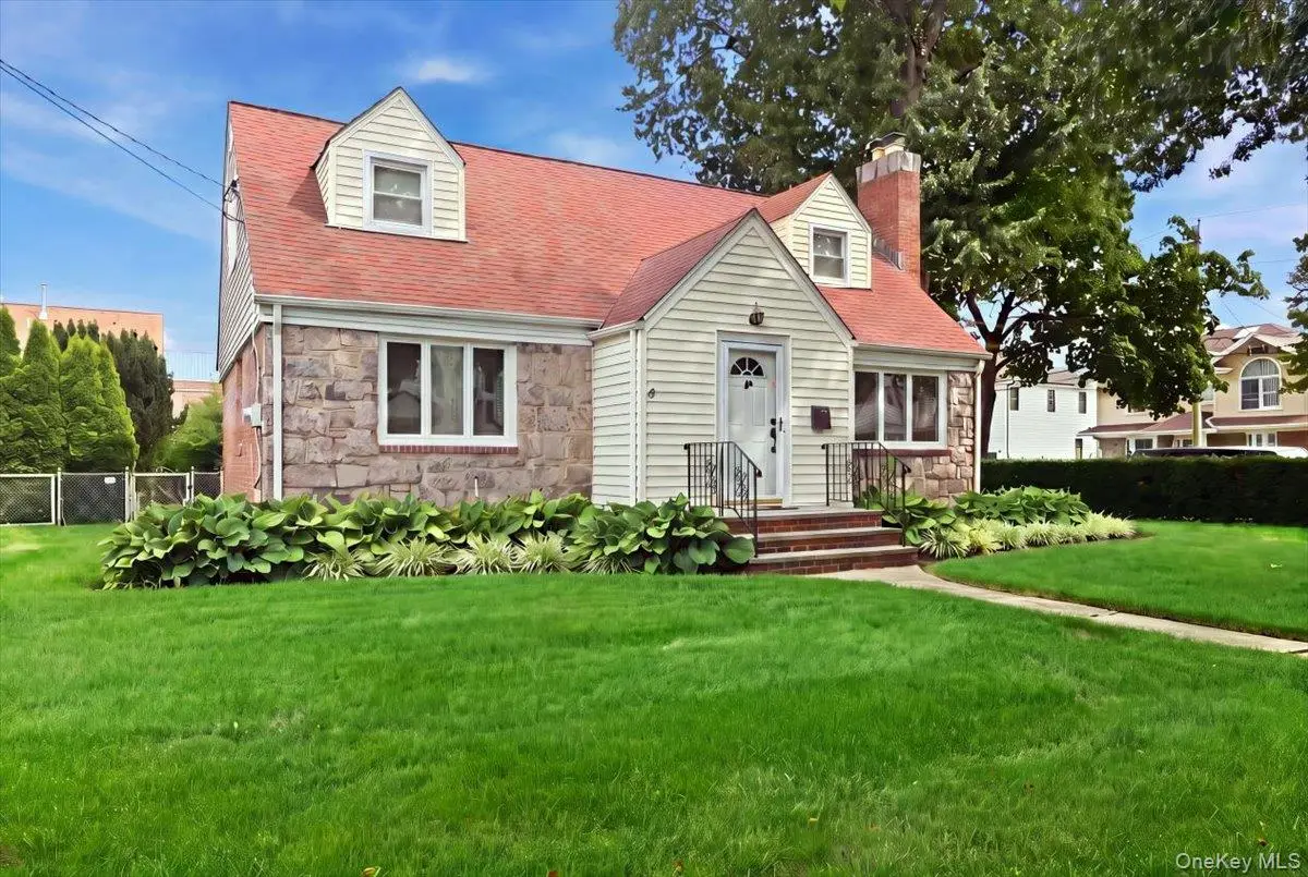 43 Scott Street, New Hyde Park, NY 11040 - #1
