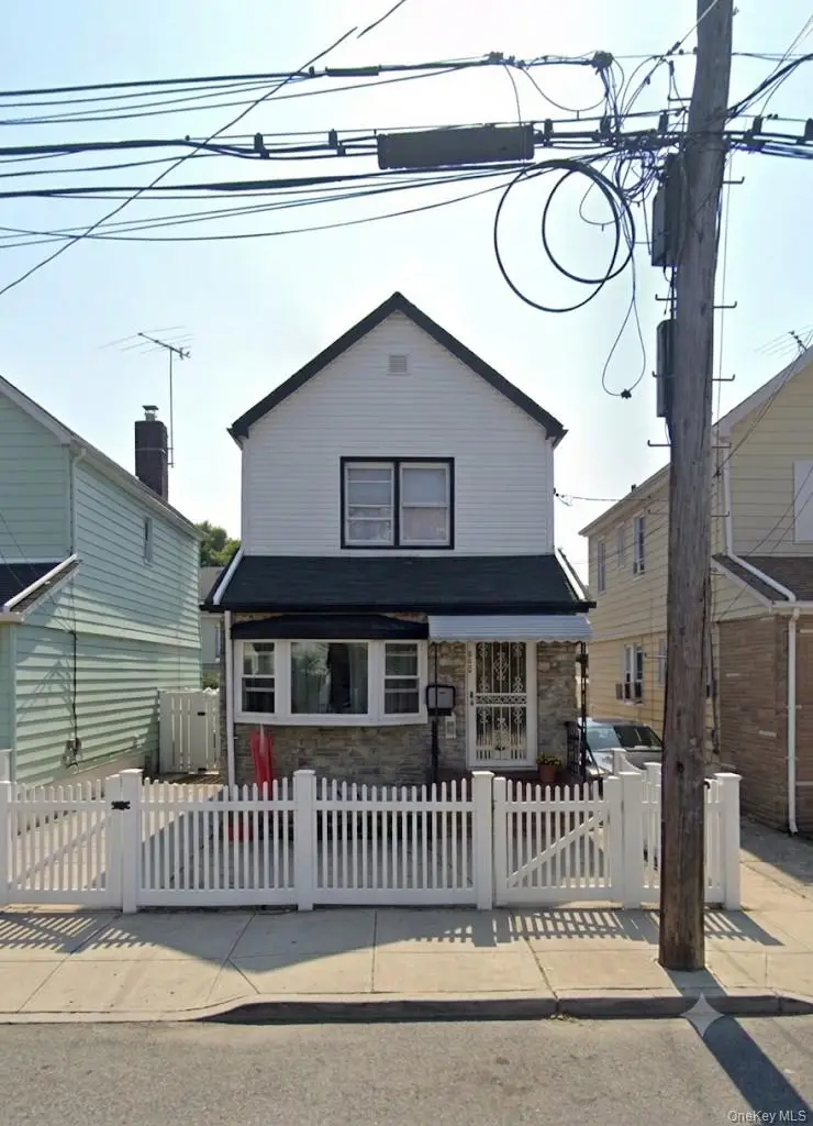 92-10 212th Place, Queens Village, NY 11428 - #1