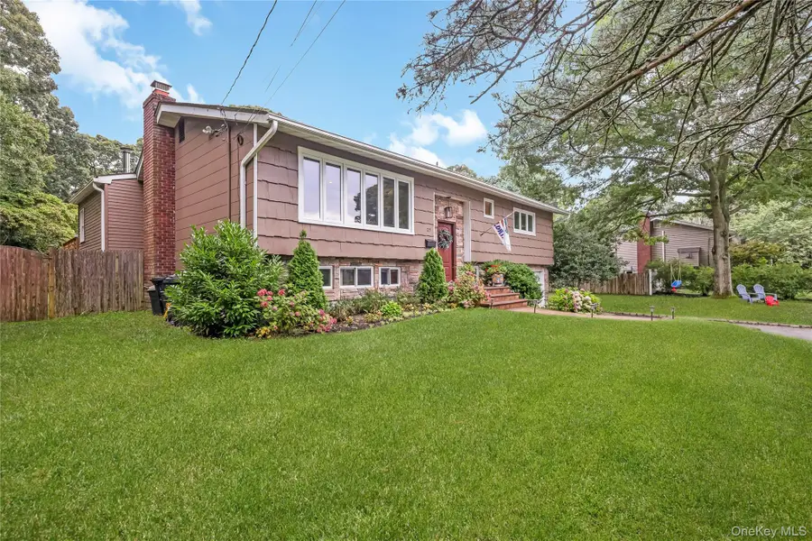 27 Baywood Lane, Bayport, NY 11705 - #2