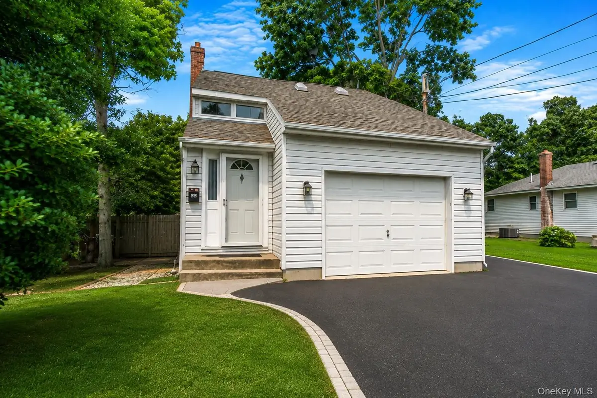 35 E 6th Street, Patchogue, NY 11772 - #1