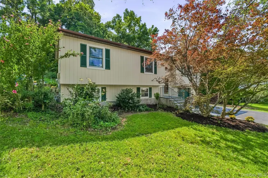 24 Bell Air Lane, Wappingers Falls, NY 12590 - #2