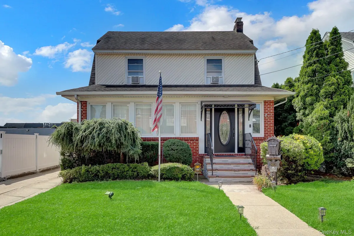 80 Noble Street, Lynbrook, NY 11563 - #1