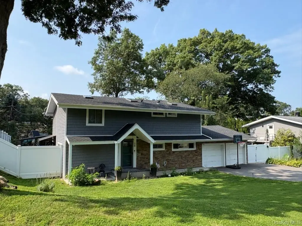 28 Florida Avenue, Commack, NY 11725 - #1