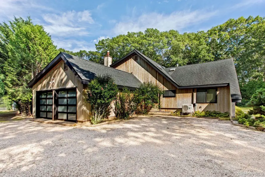 6 Strathmore Court, Remsenburg, NY 11960 - #2