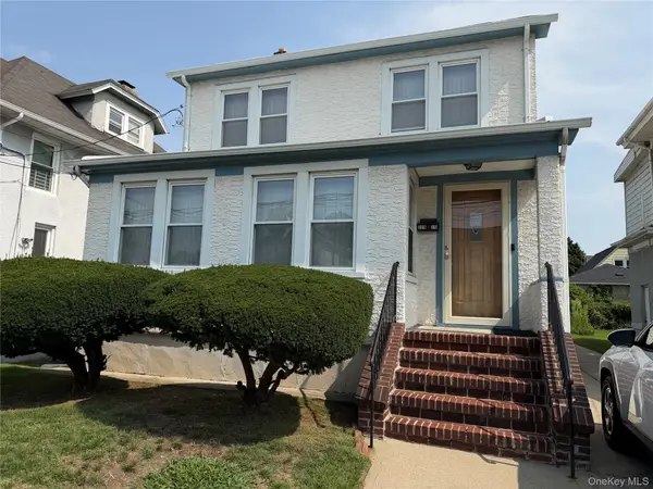 22015 101st Avenue, Queens Village, NY 11429
