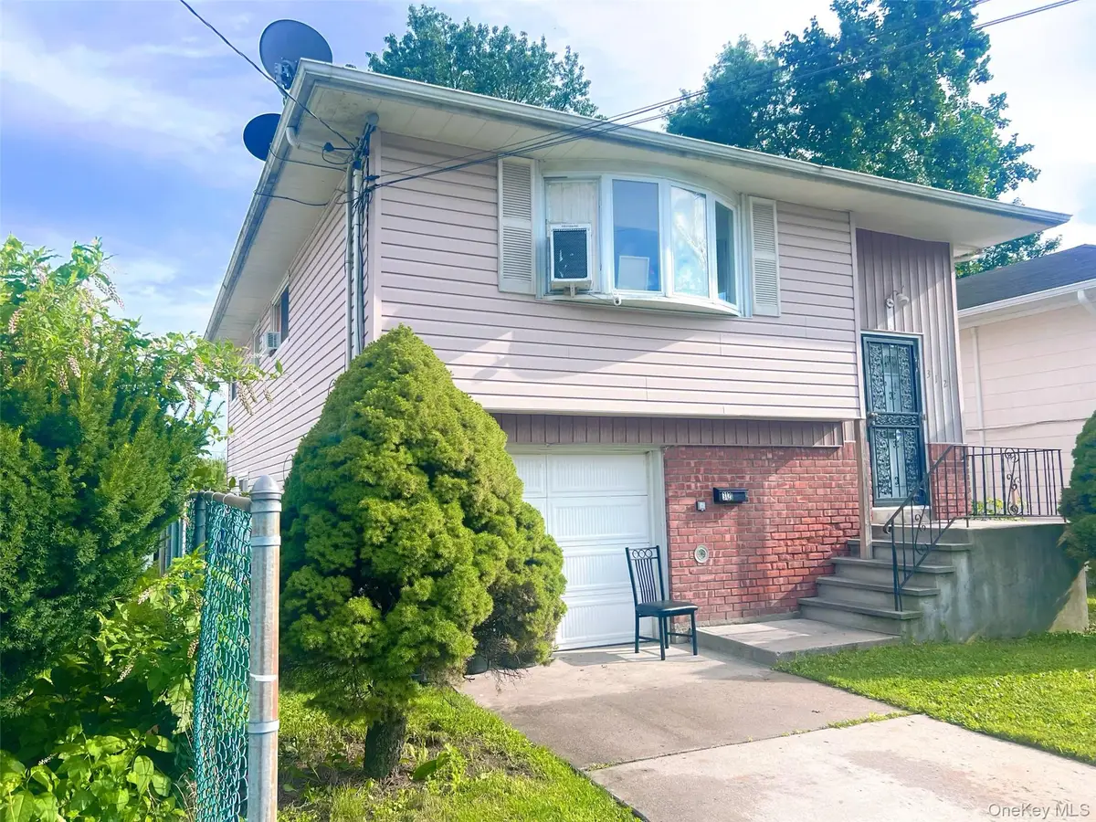 312 E Columbia Street, Hempstead, NY 11550 - #1