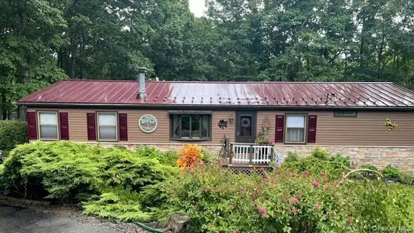 231 Traverse Road, Other, PA 18328