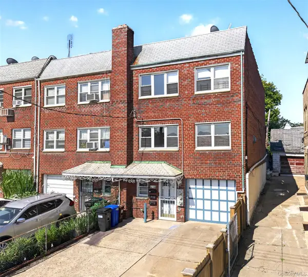 6144 164th Street, Fresh Meadows, NY 11365