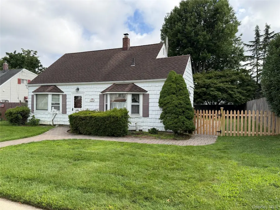 32 Griddle Lane, Levittown, NY 11756 - #3