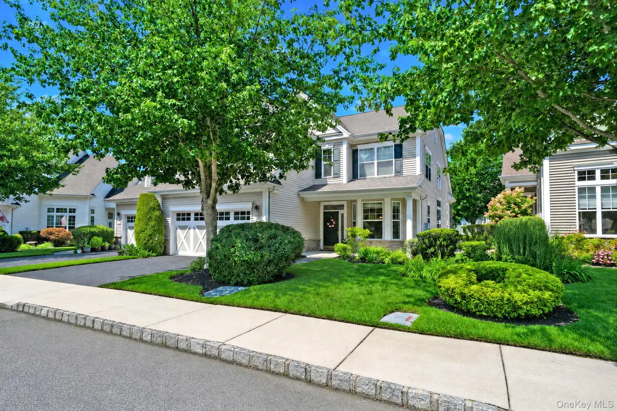 140 Chopin Place, Eastport, NY 11941 - #1