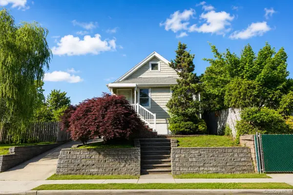 11 Osborn Avenue, Staten Island, NY 10308