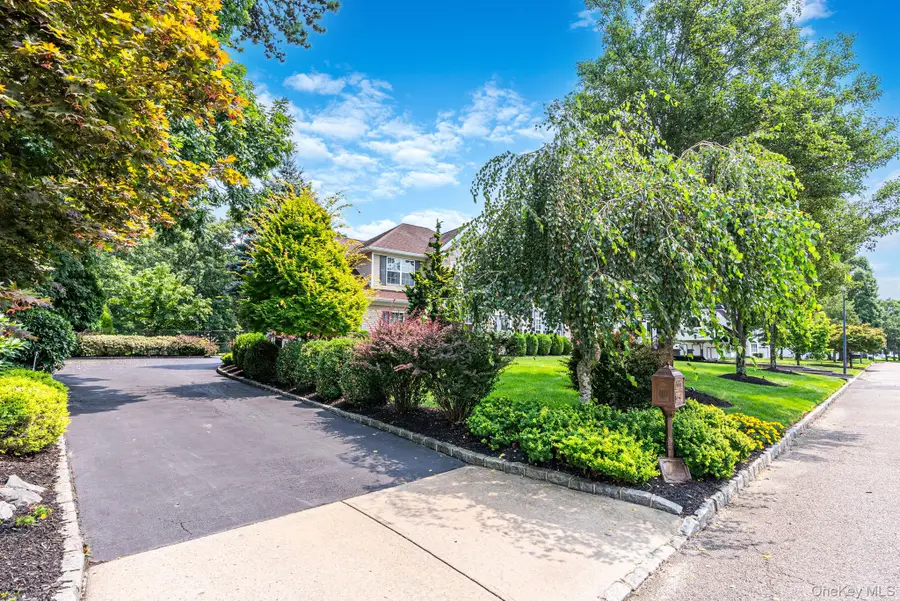 11 Horstead Court, Yaphank, NY 11980 - #3