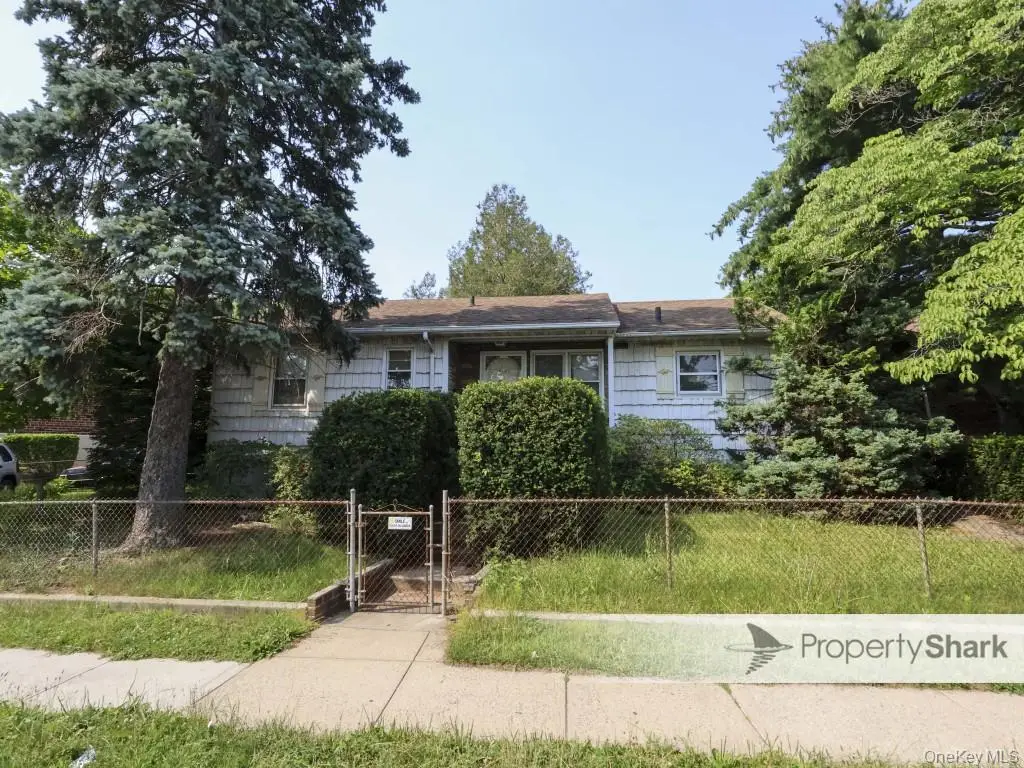 3140 Country Club Road, Bronx, NY 10465 - #1