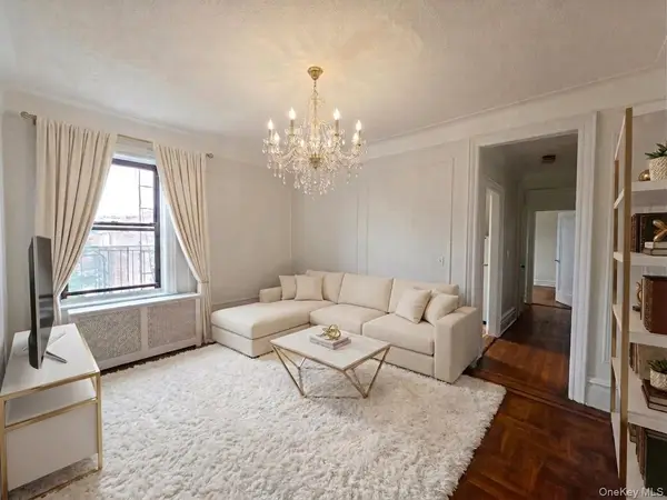 31-14 Crescent Street #7D, Astoria, NY 11106