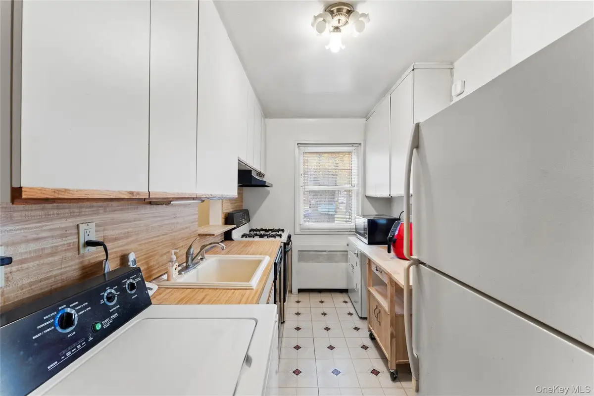 251-29 61st Avenue #719, Little Neck, NY 11362 - #1