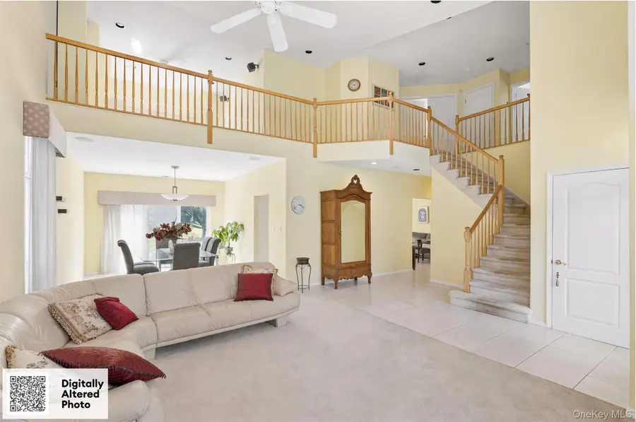 160 Windwatch Drive, Hauppauge, NY 11788 - #2