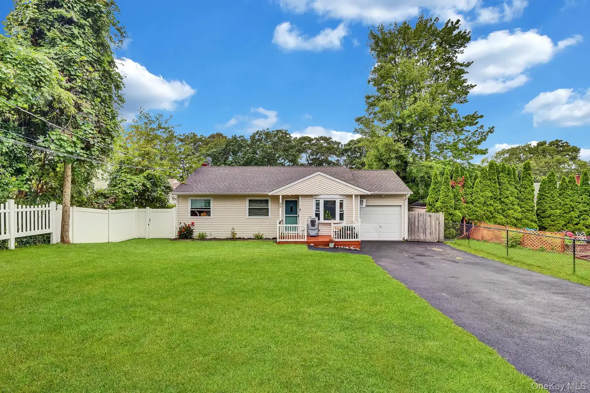 84 Palm Road, Rocky Point, NY 11778 - #1