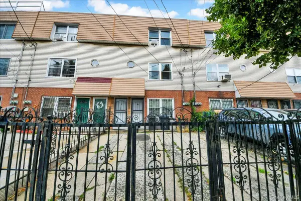 2069 Cicero Avenue, Bronx, NY 10473