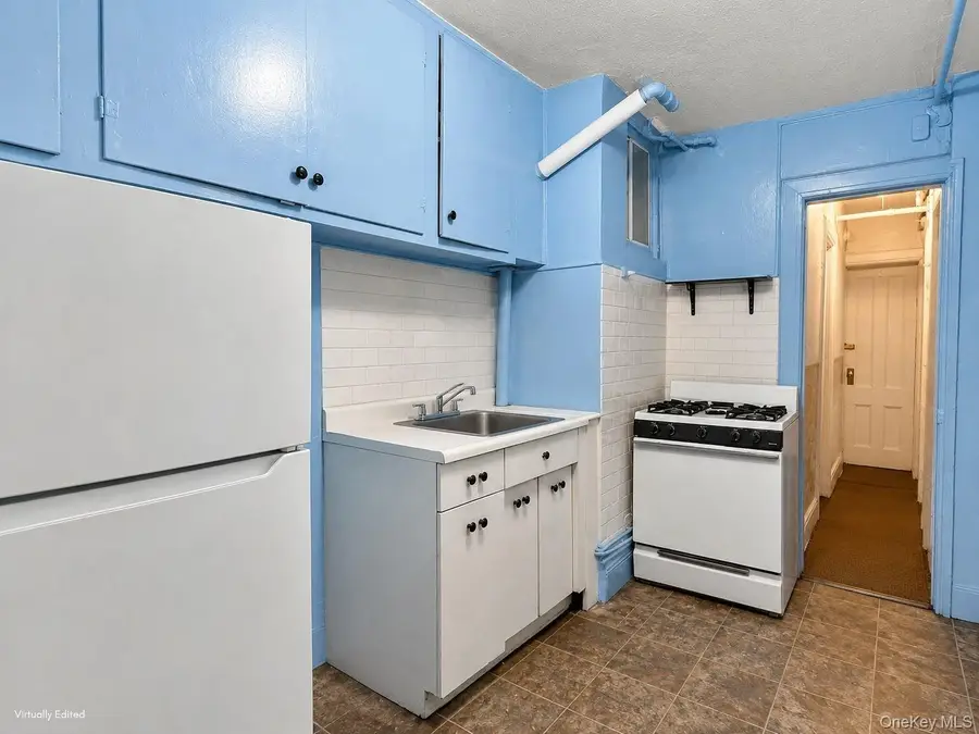32-17 46 Street, Astoria, NY 11103 - #3