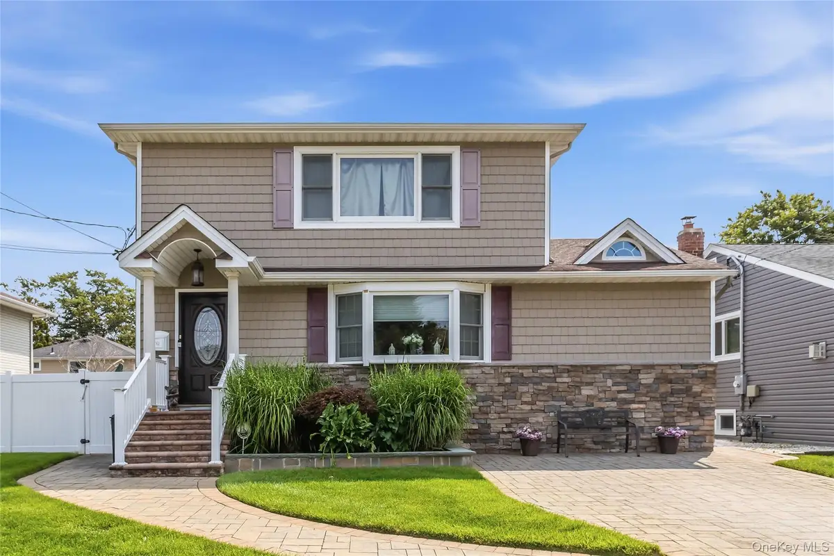 1761 Harold Avenue, Wantagh, NY 11793 - #1