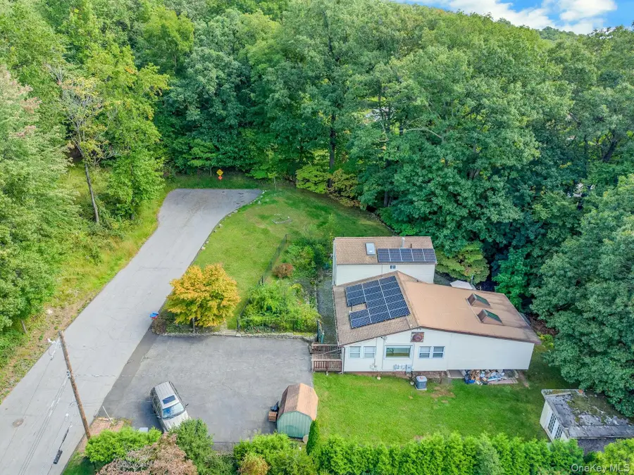 30 N Strawberry Hill Lane N, West Nyack, NY 10994 - #2