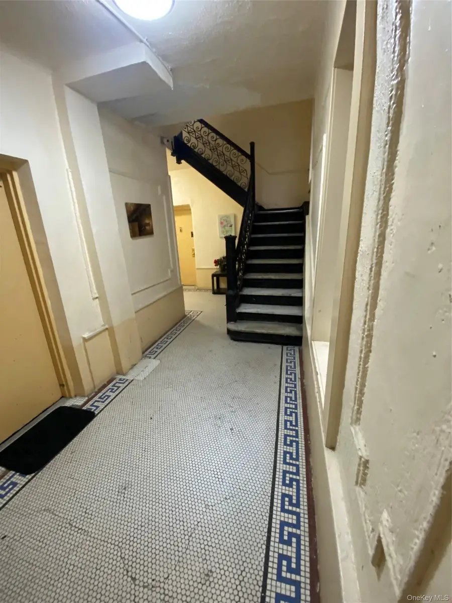 30 Macombs Place #42, New York, NY 10039 - #3