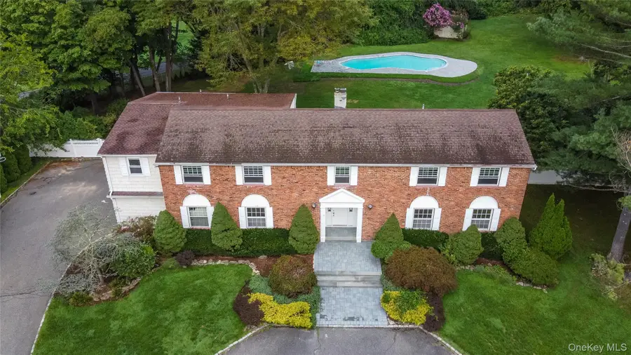 34 Lisa Court, Syosset, NY 11791 - #2
