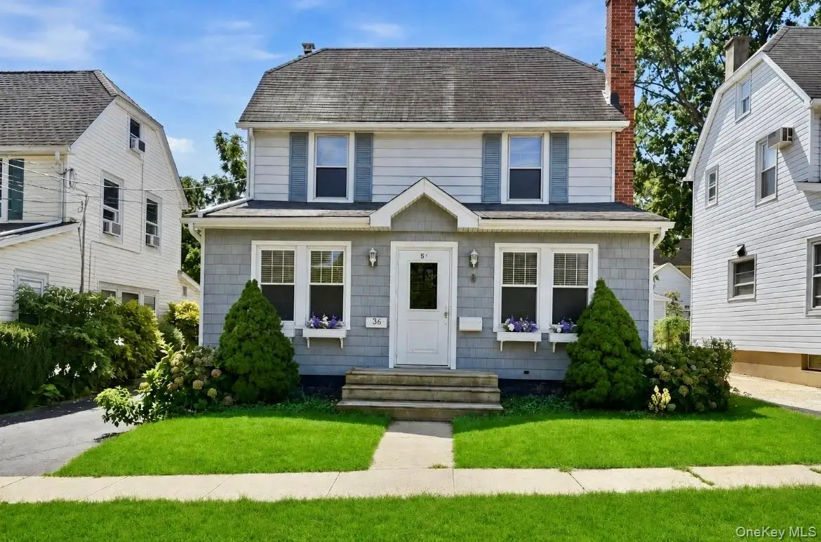 36 Hawthorne Street, Williston Park, NY 11596 - #1