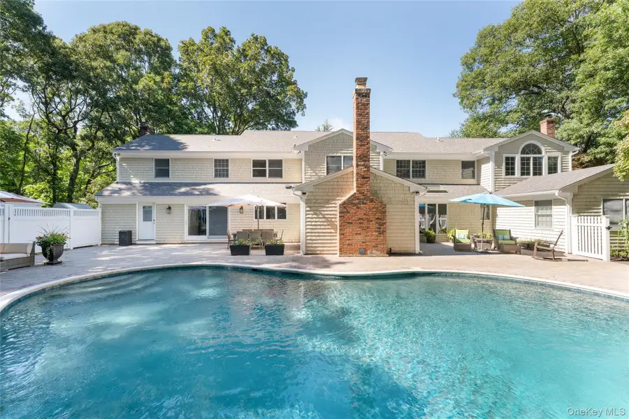 6 Davids Way, Port Jefferson, NY 11777 - #2