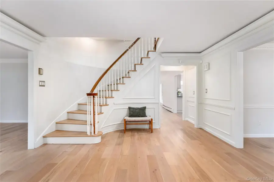 6 Davids Way, Port Jefferson, NY 11777 - #3