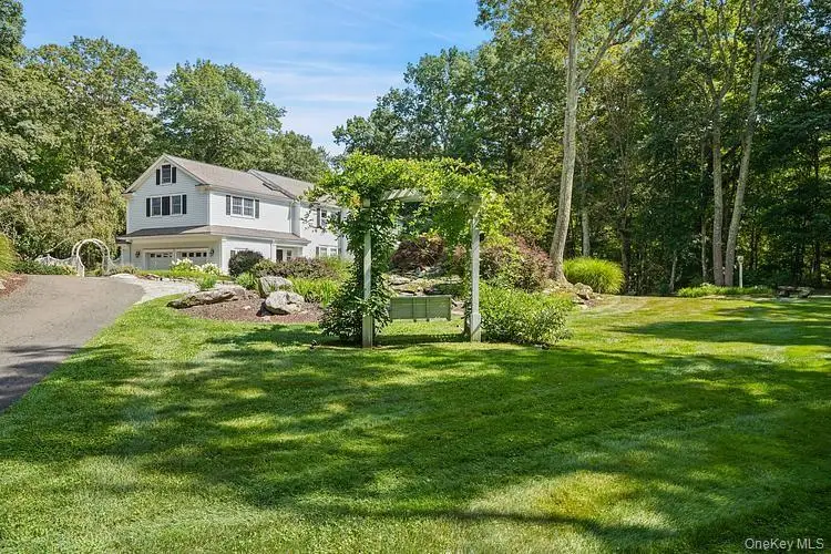 33 Peters Lane, Pound Ridge, NY 10576 - #3