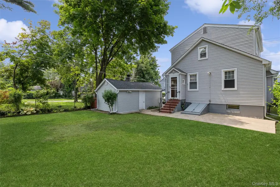 27 Litchfield Avenue, Babylon, NY 11702 - #3