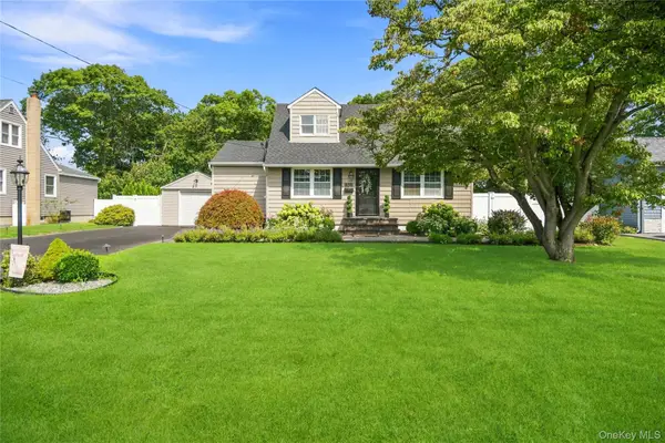 808 Fire Island Avenue, West Islip, NY 11795