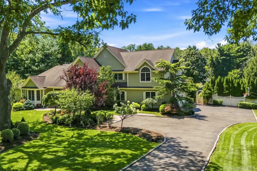 3 Spring Bay Lane, Lloyd Harbor, NY 11743 - #2