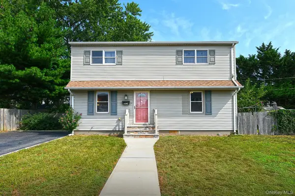 3679 Lark Street, Levittown, NY 11756