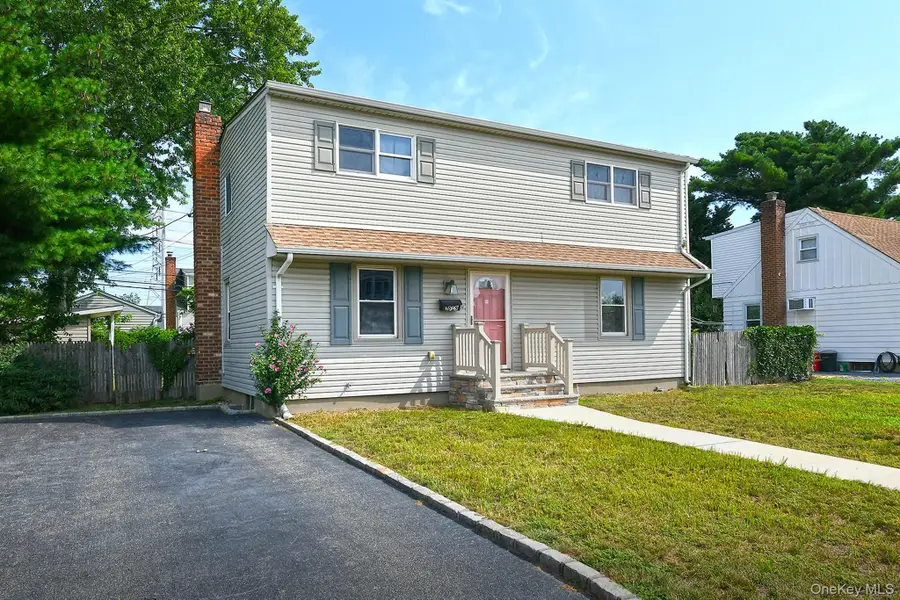 3679 Lark Street, Levittown, NY 11756 - #2