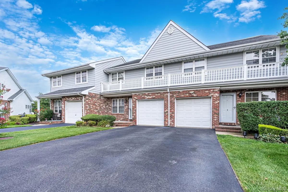 11 Broadlawn Drive, Central Islip, NY 11722 - #1
