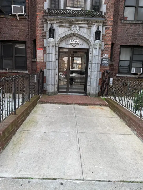 42-02 Layton Street #106, Elmhurst, NY 11373