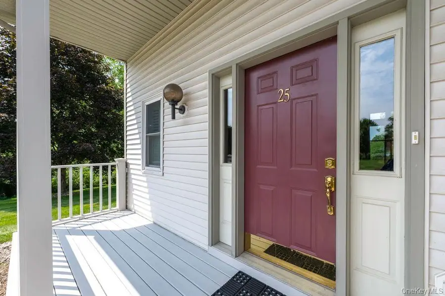 25 Rachel Rd, Pleasant Valley, NY 12569 - #3