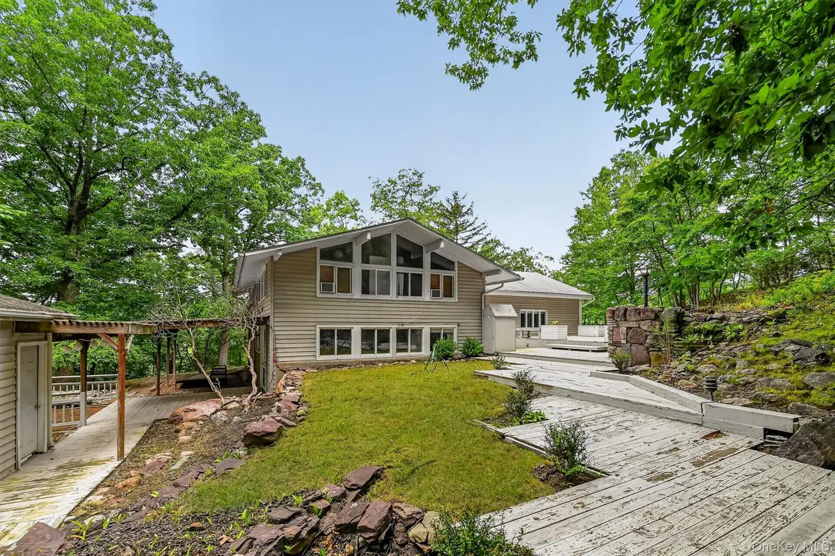 15 Overlook Drive, Highland Mills, NY 10930 - #1