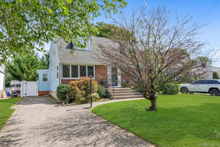 4 Rhame Avenue, East Rockaway, NY 11518 - #2