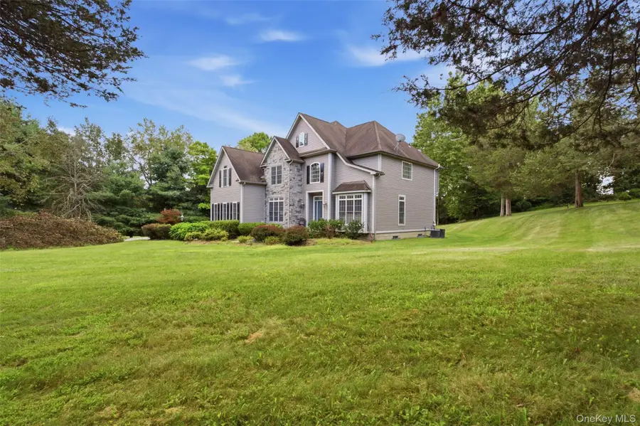 40 Winter Park Drive, Hopewell Junction, NY 12533 - #2