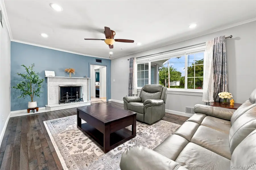 1230 Parkwood Drive, Merrick, NY 11566 - #3